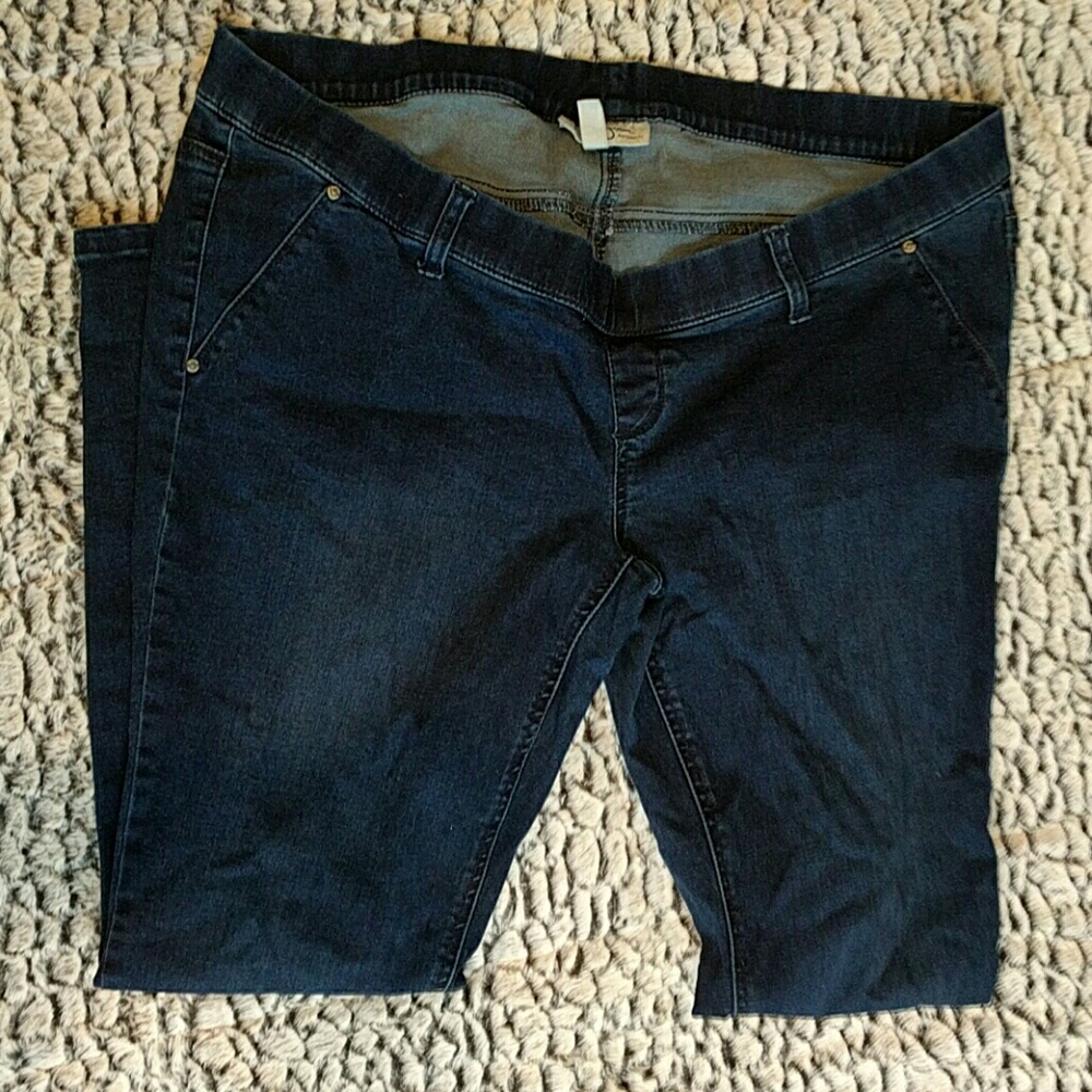 Jessica Simpson maternity jeggings
