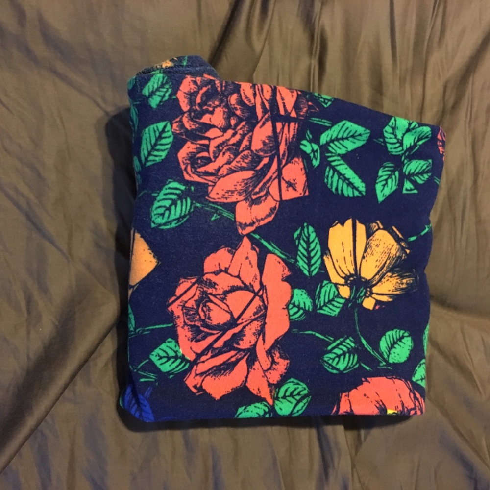 🌺 🌹 🦄 LuLaRoe leggings ❤️