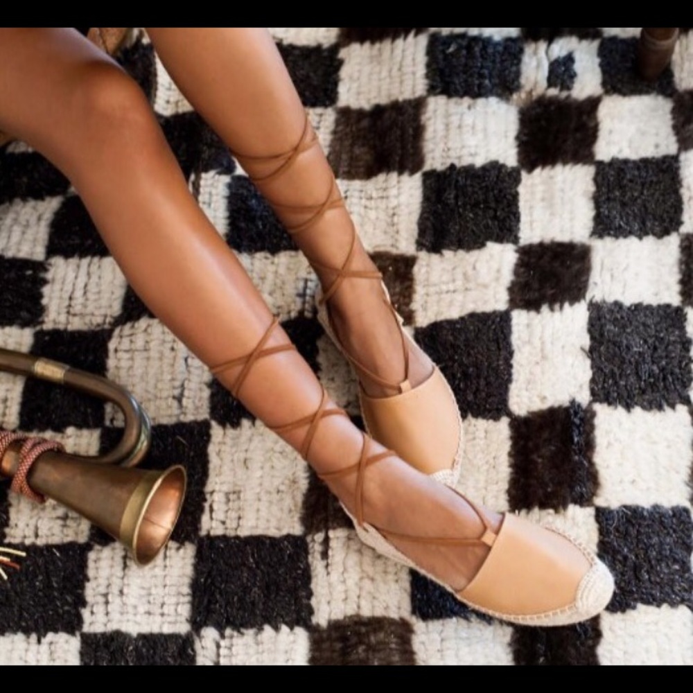 LEATHER PLATFORM GLADIATOR SANDAL