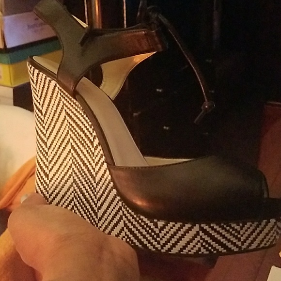 Wedge heels - Picture 1 of 1