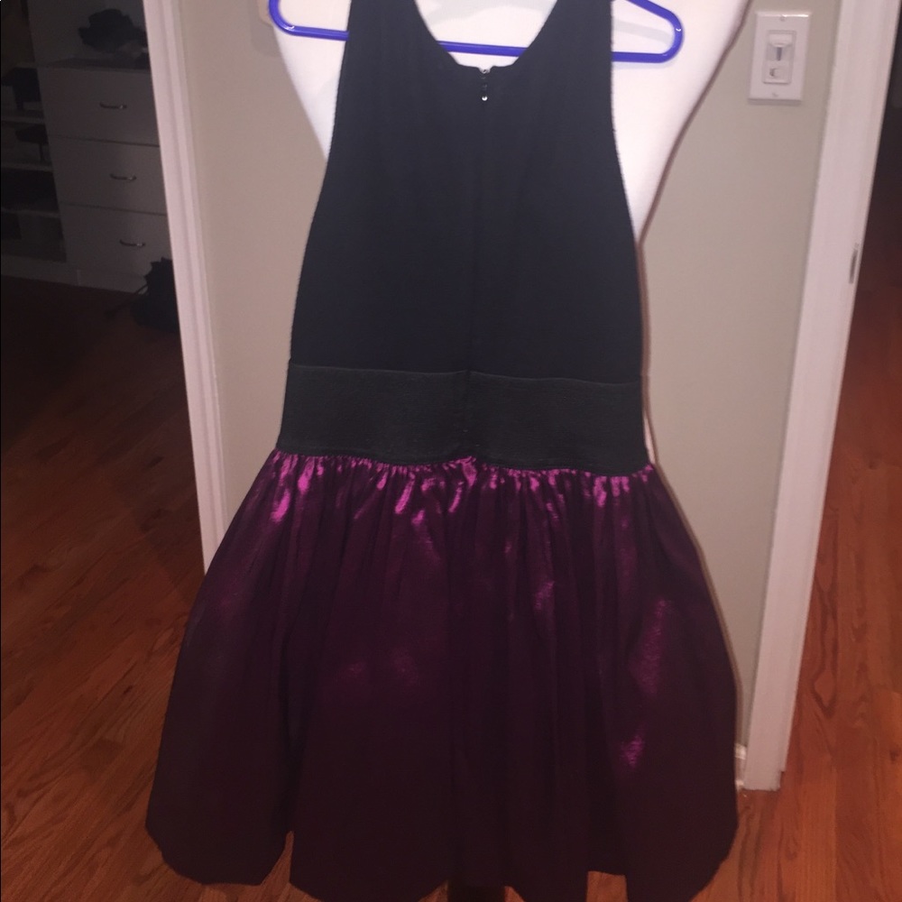 Dress - Picture 4 of 4