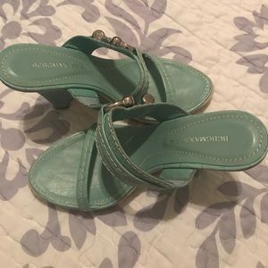 6 BCBGMAXAZARIA Mint green slide wedge