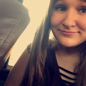 Meet your Posher, Caleigh