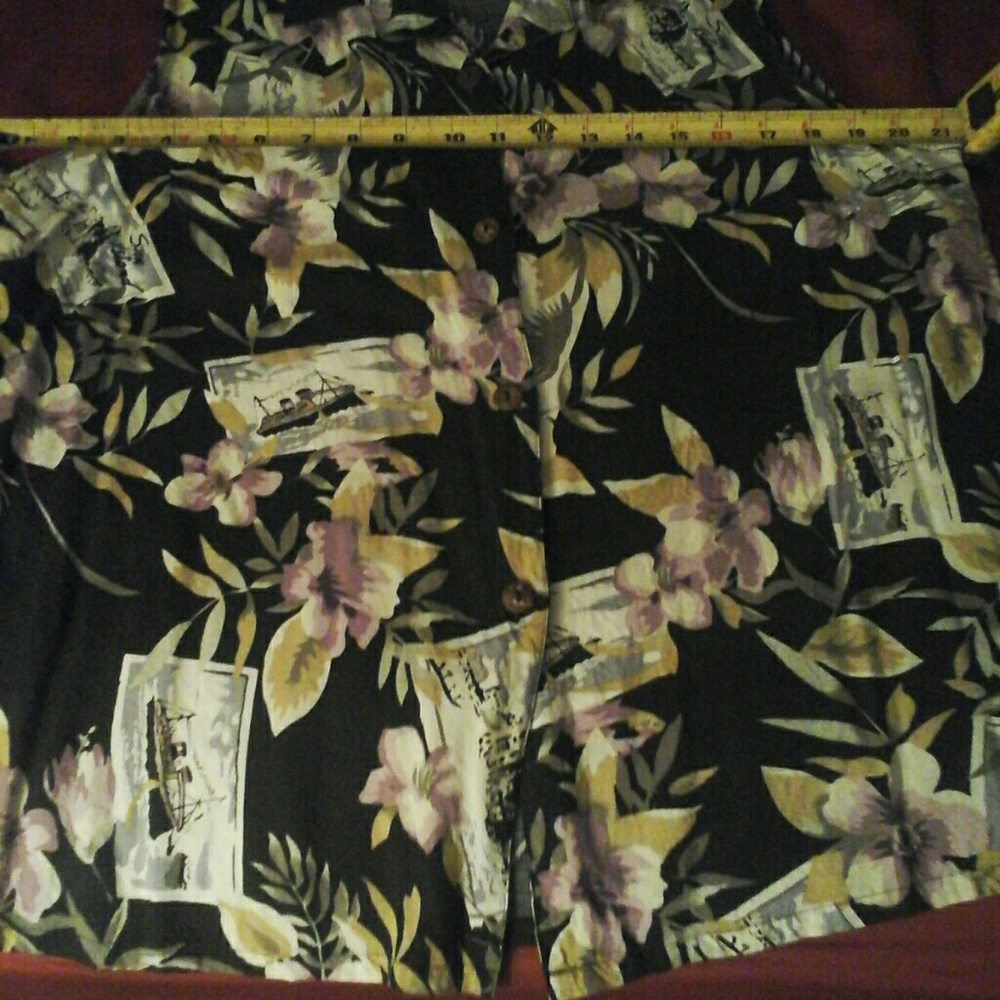 Top - Picture 2 of 2