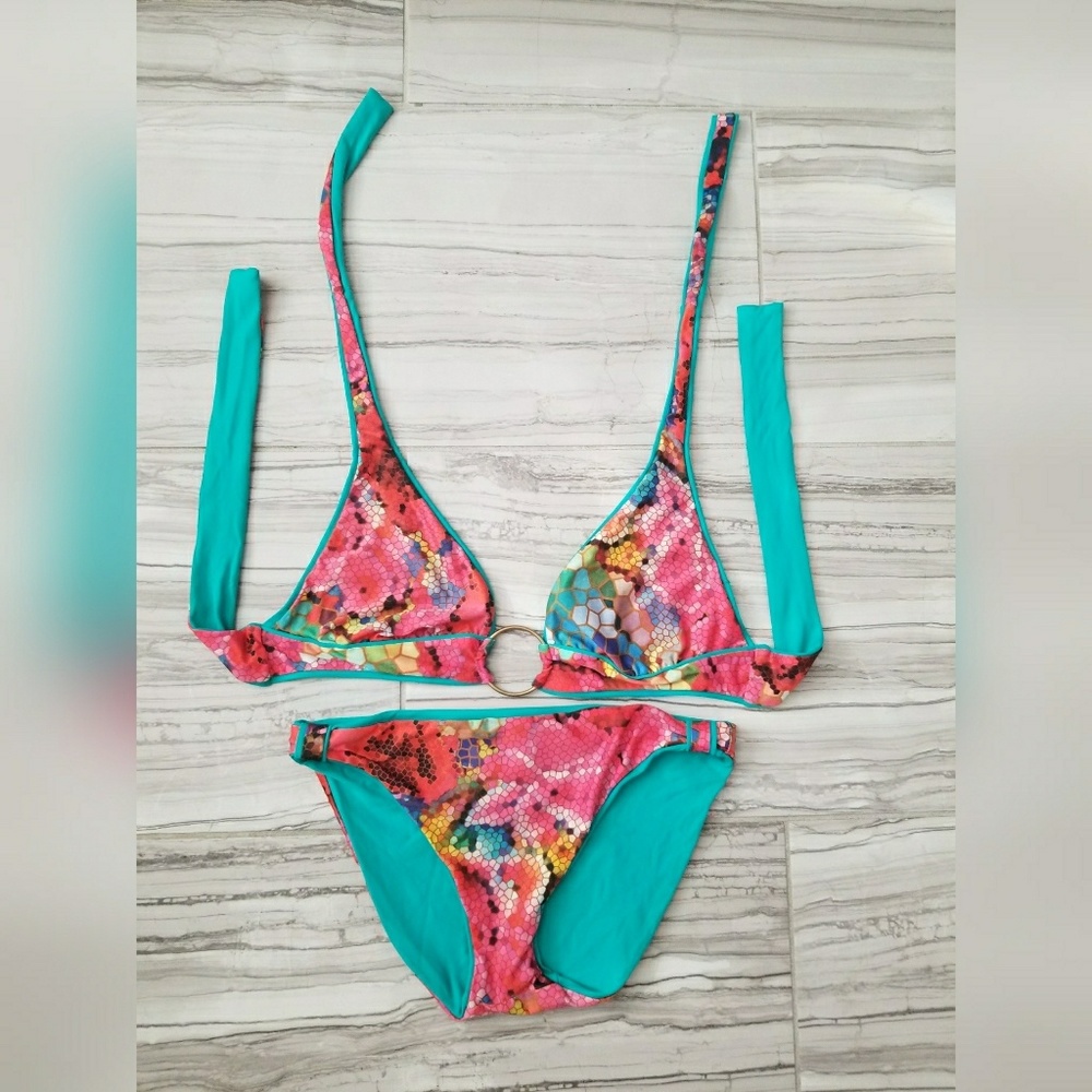 Reversabel Bathing Suit by Becca.