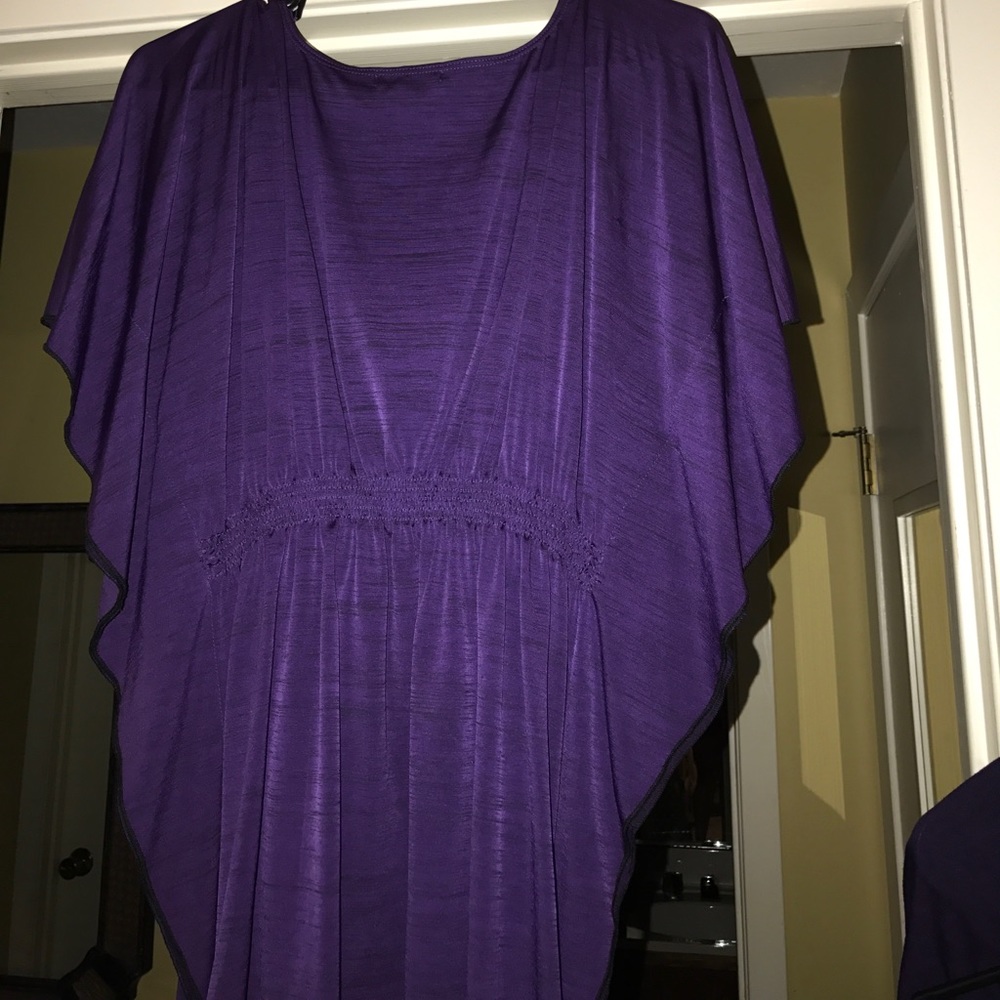 Top - Picture 2 of 2