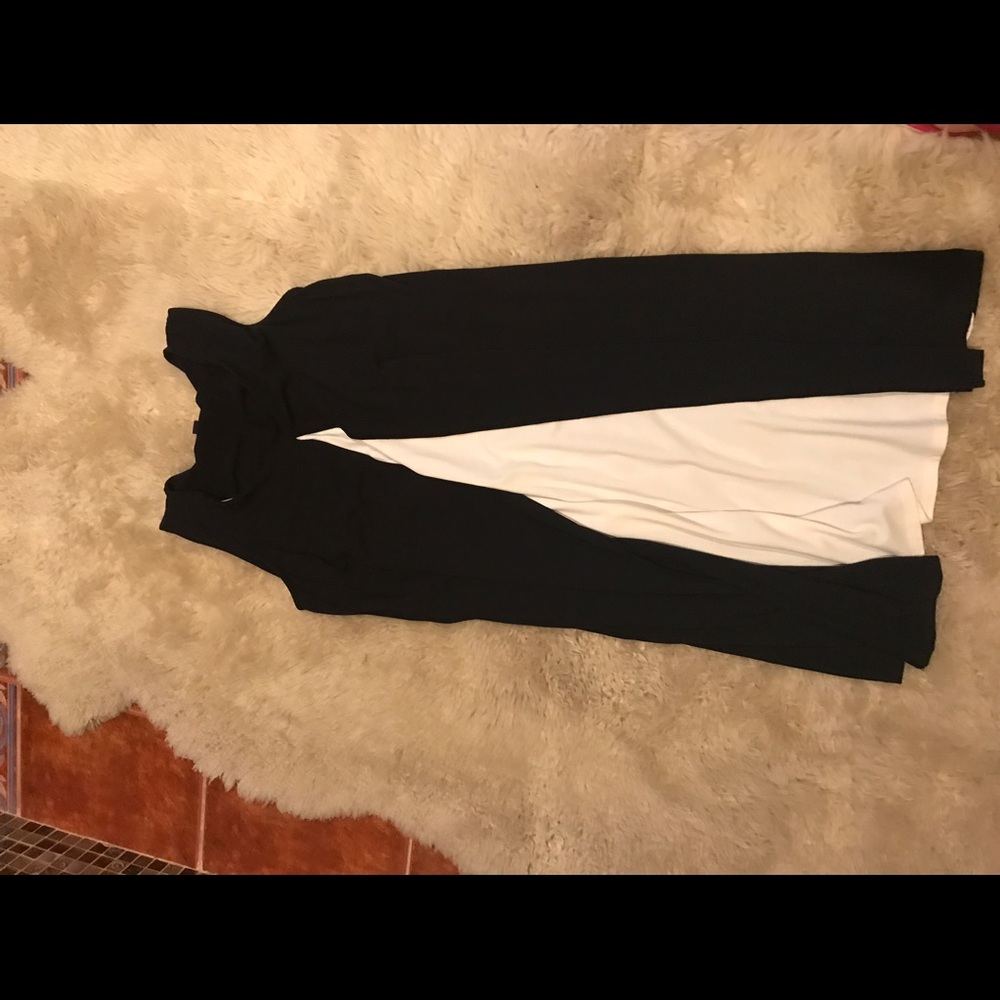 Sleeveless dress
