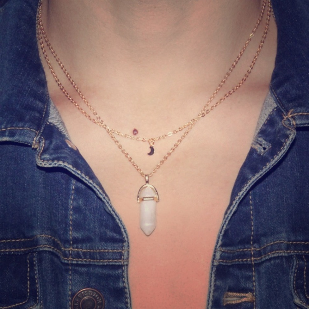 ⭐️ Pretty Stone Necklace 💎