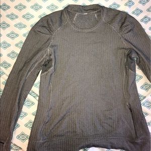 Lululemon Long Sleeve Grey Shirt