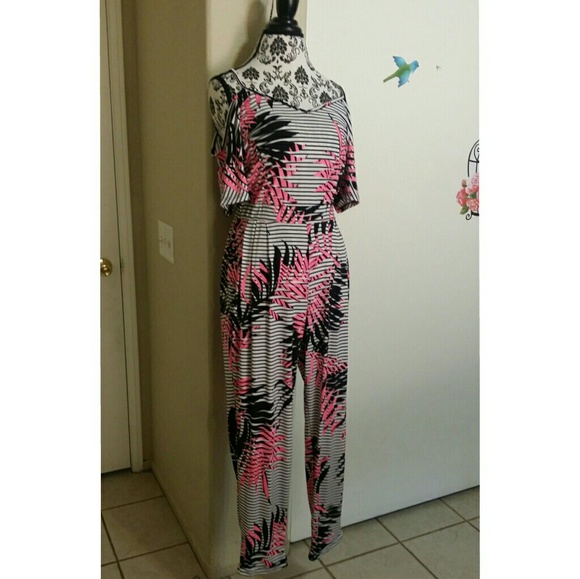 🌴Cold shoulder striped  jumpsuit - Picture 4 of 6