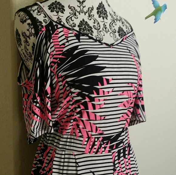 🌴Cold shoulder striped  jumpsuit - Picture 5 of 6