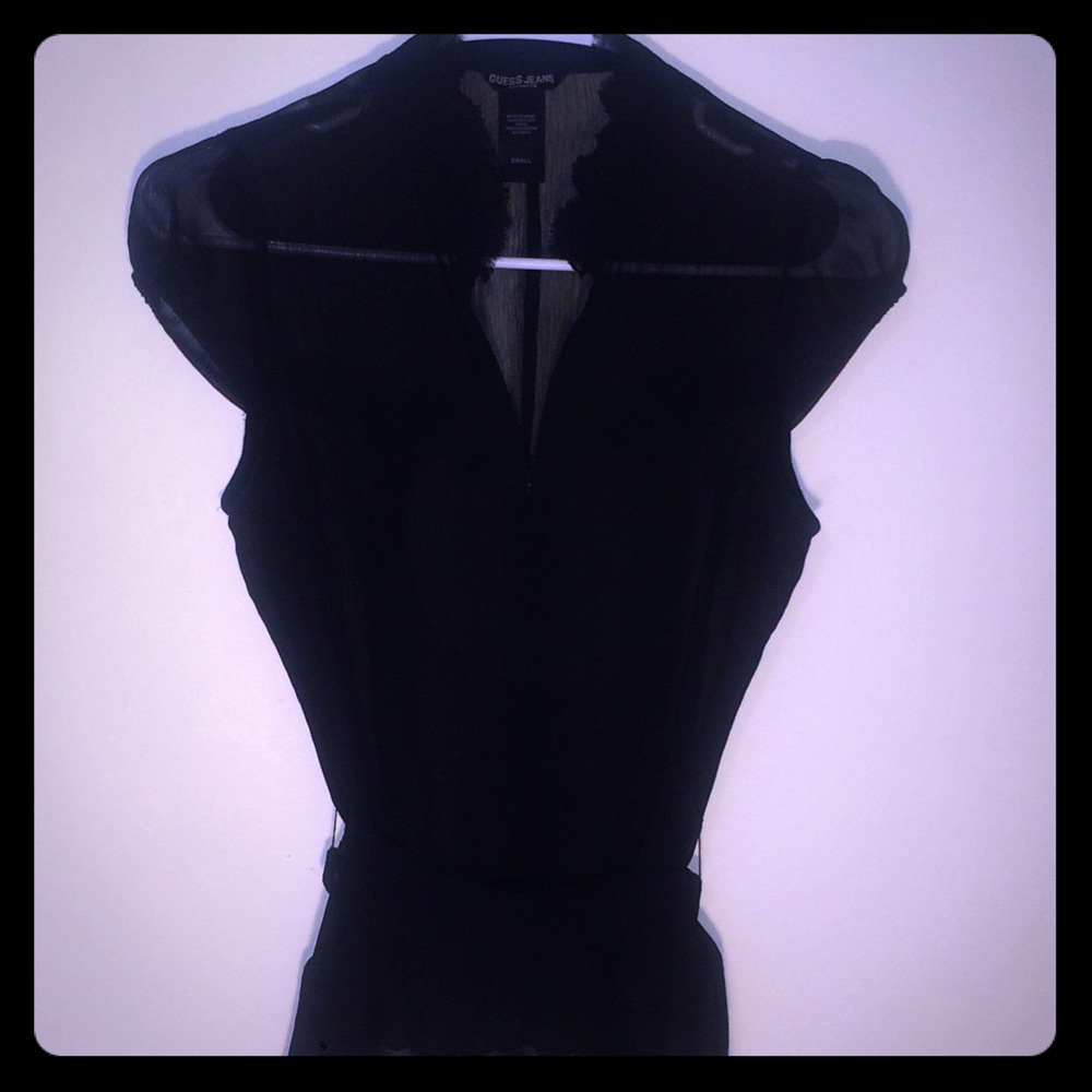 Guess shear black button up blouse with belt