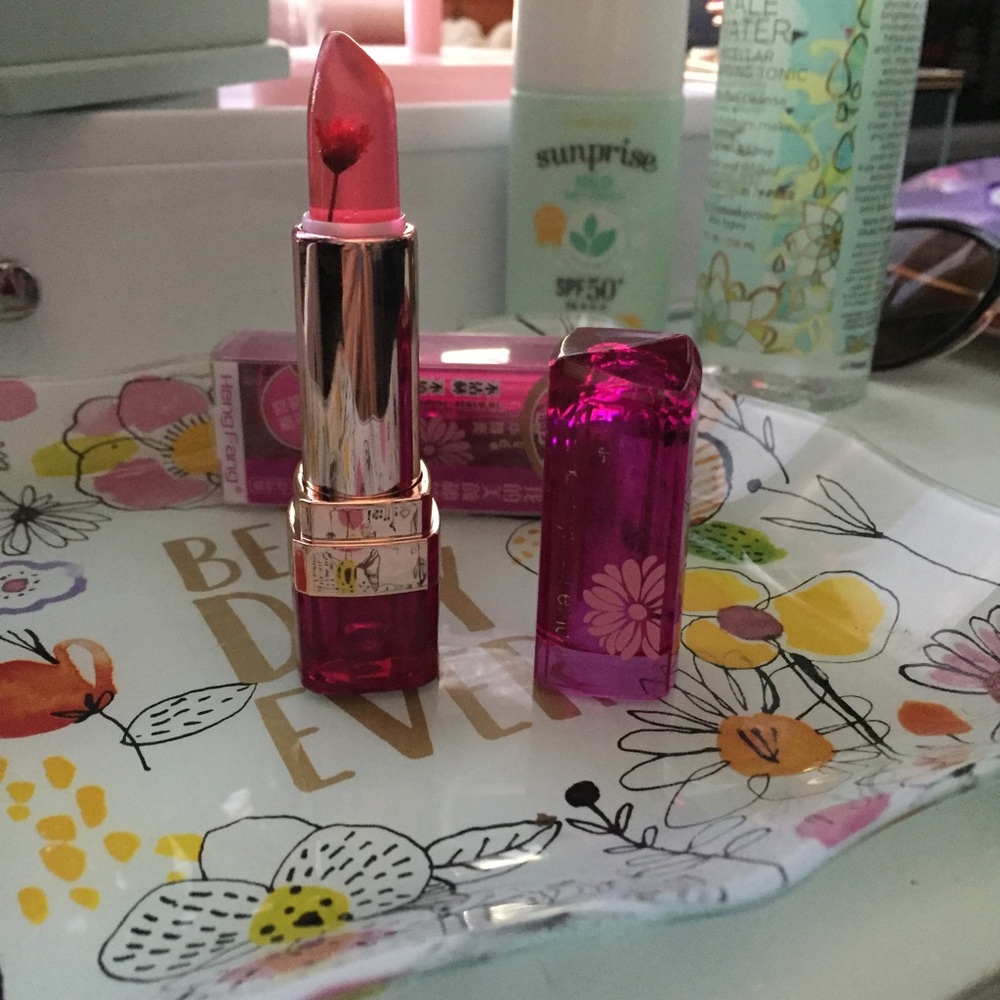 Magic Flower Lipstick