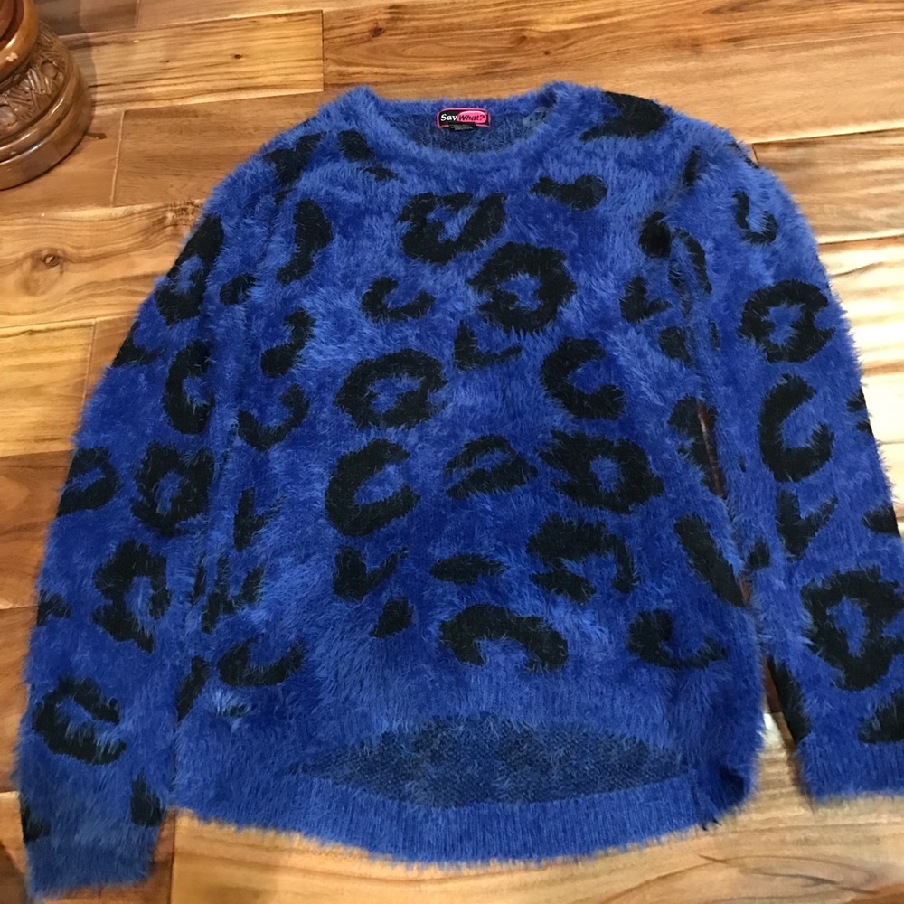 Super fuzzy and cozy blue& black cheetah sweater
