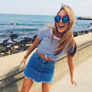 Meet your Posher, Victoria