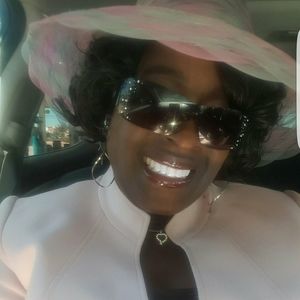 Meet your Posher, Rosa