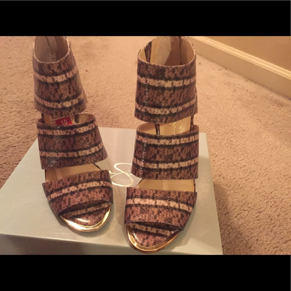 NEW - Jessica Simpson Size 10
