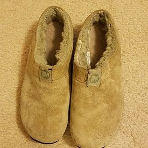 Tan Merrell clogs