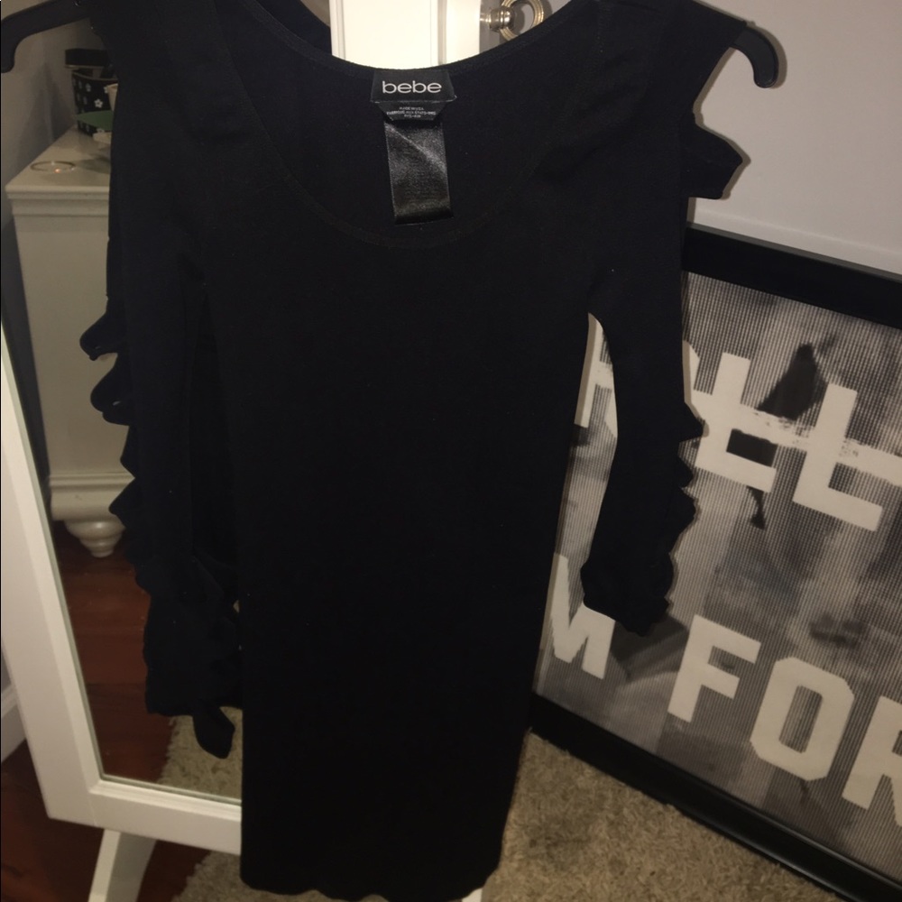 bebe black bodycon slash sleeve dress