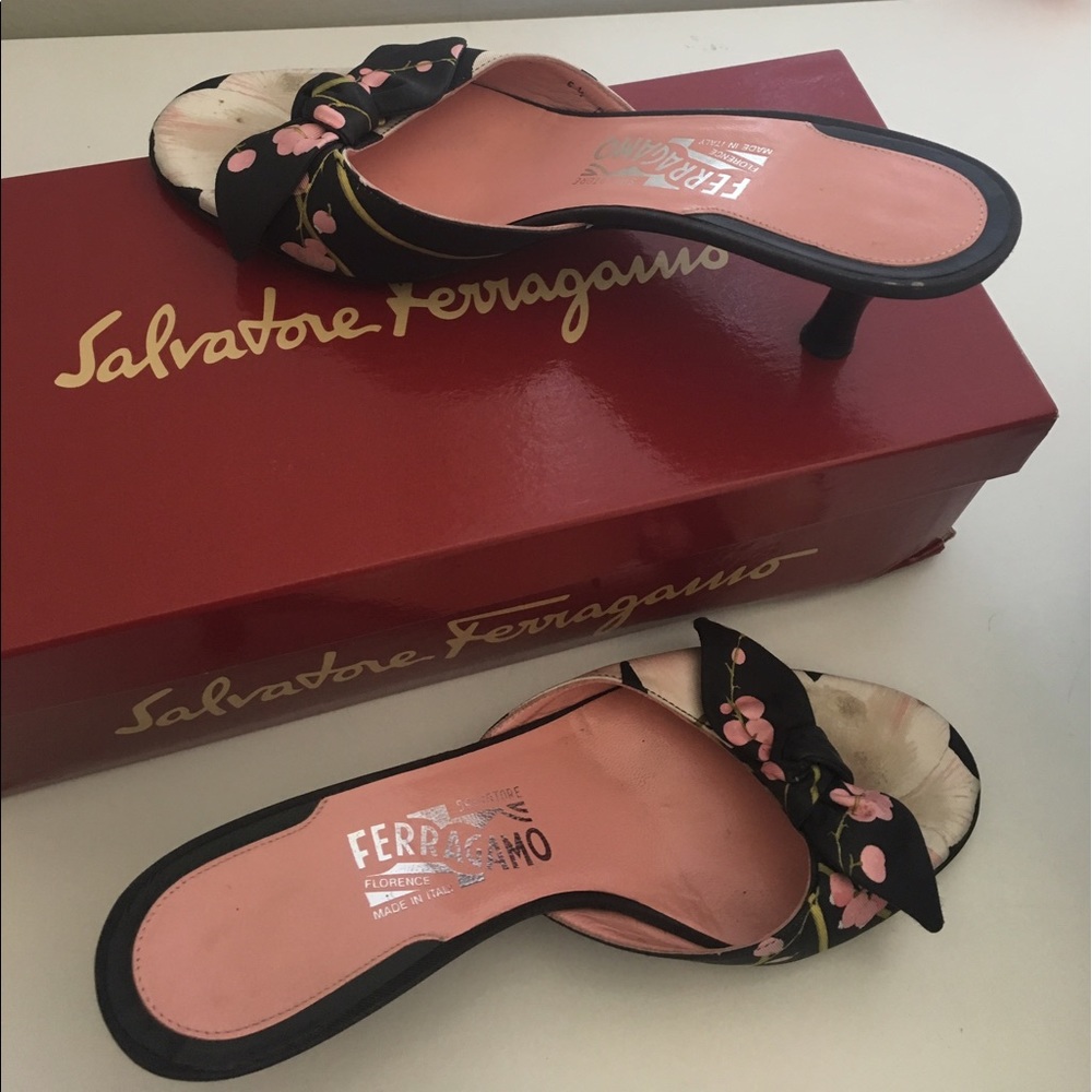 💯 Authentic Ferragamo/made in Italy 🇮🇹