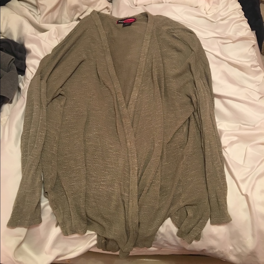 OLIVE GREEN OVERSIZED SWEATER