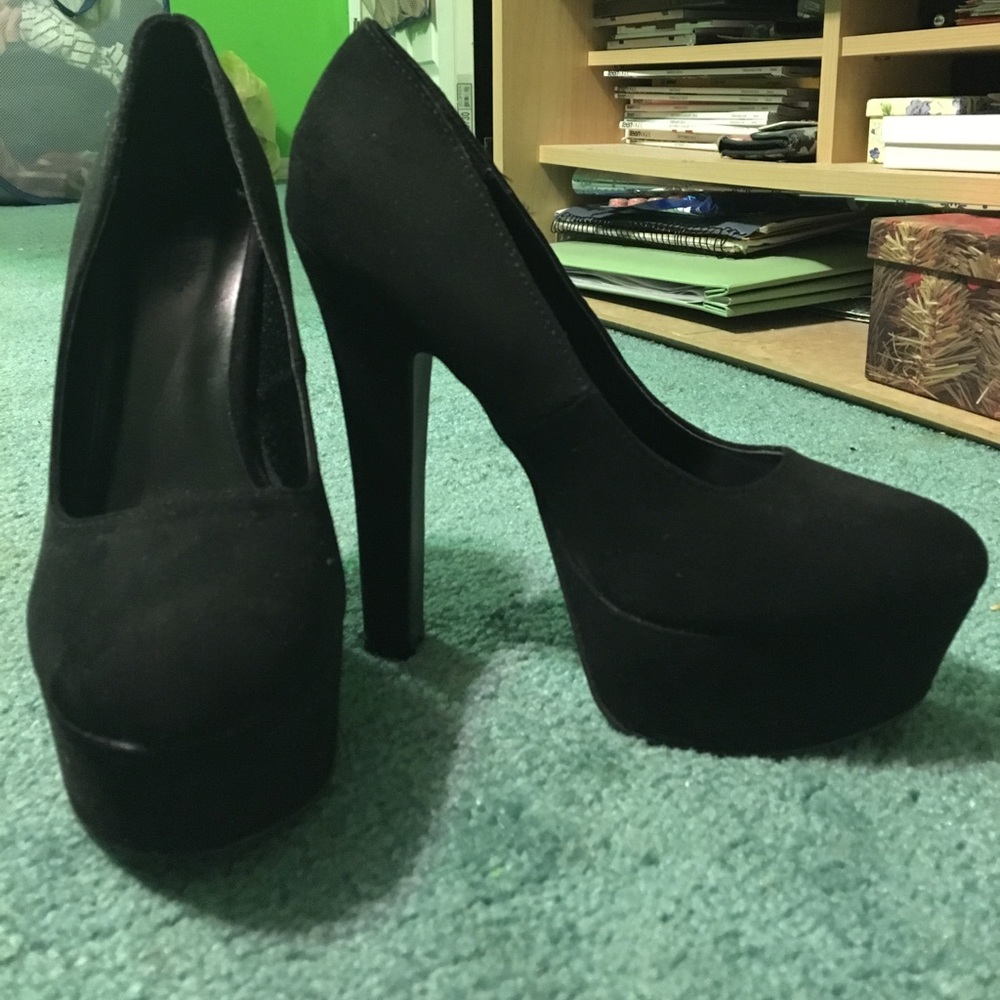 black platform heels