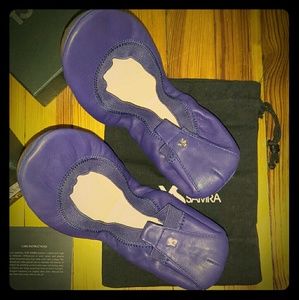 💞BNWT--Yosi Samra leather flats