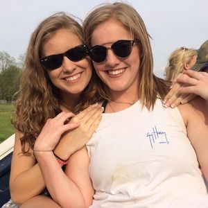 Meet your Posher, Sidney