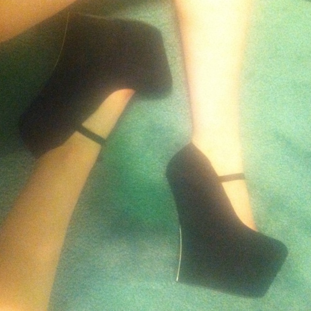 black platform heels