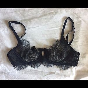 Victoria's Secret Lace Unlined Demi Bra 32B