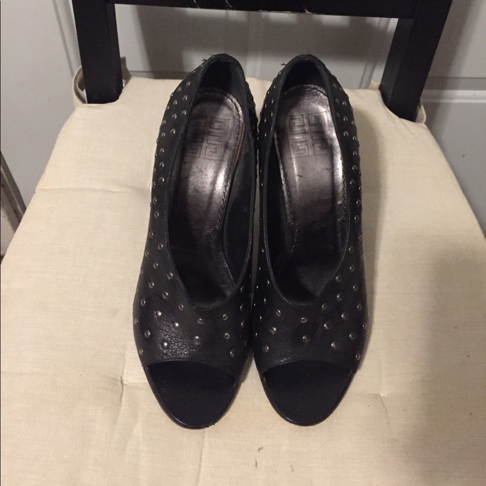Givenchy Black Studded Peeptoe Heel sz 39.5