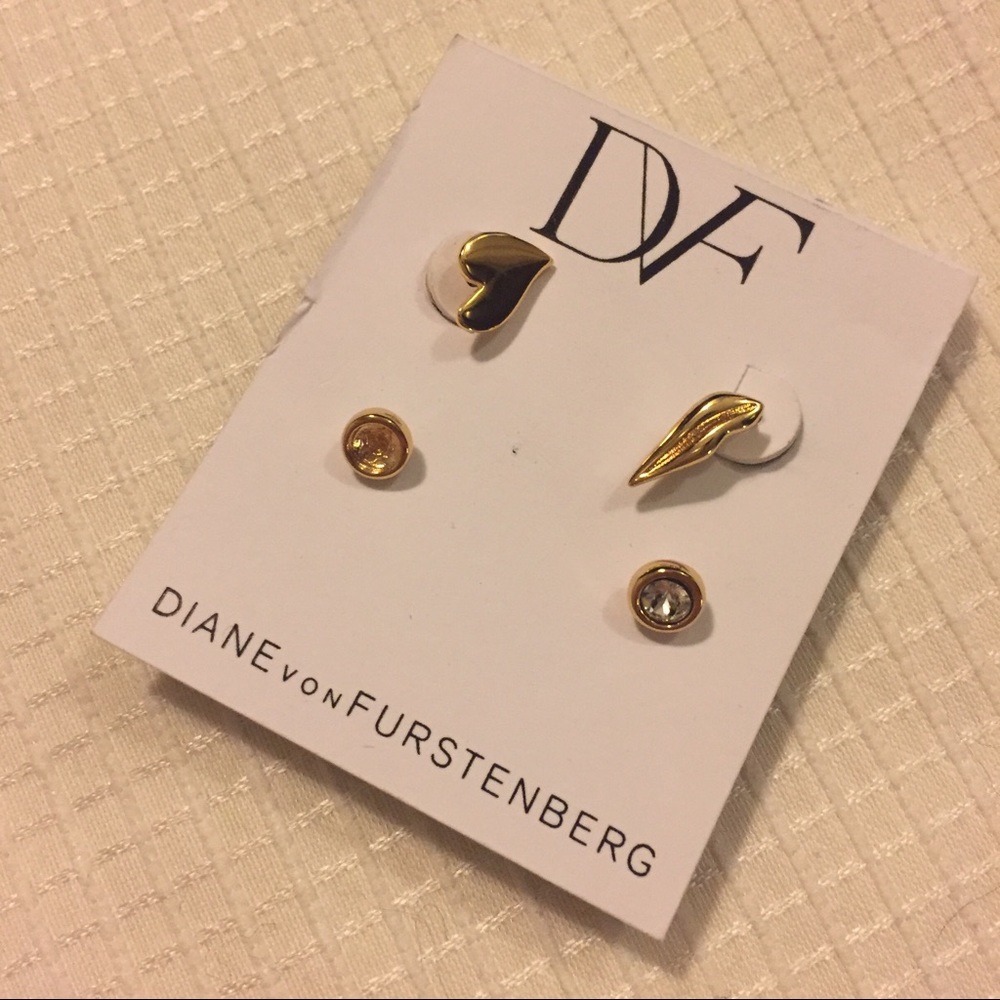 Diane Von Furstenberg stud earrings set