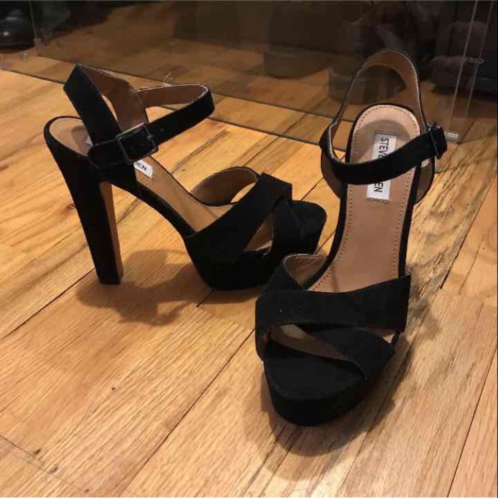 Steve Madden Black heels, size 9.5!