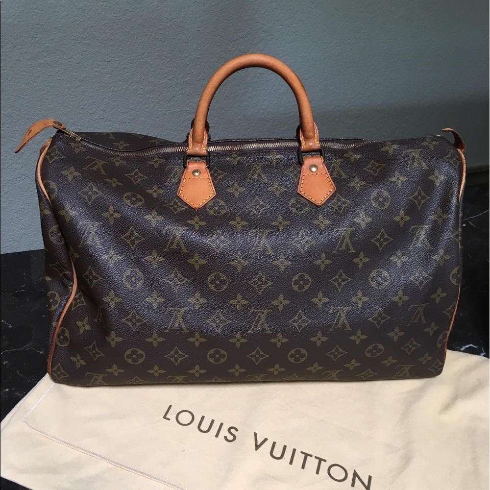 Authentic LV Speedy 40