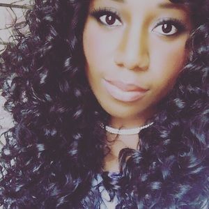 Meet your Posher, Camille