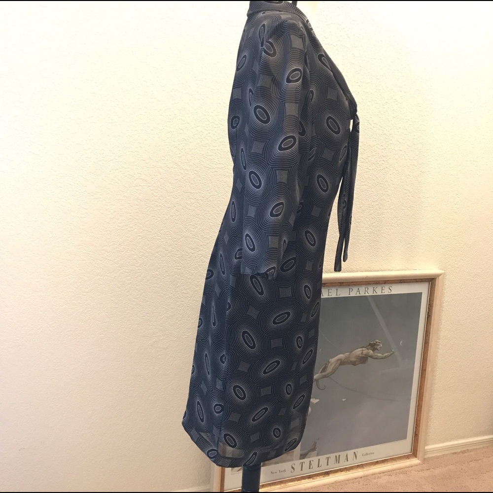 Women’s Oval Front Tie Dress Size 16 - Picture 3 of 6