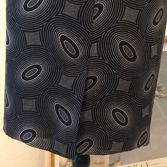 Women’s Oval Front Tie Dress Size 16 - Picture 5 of 6