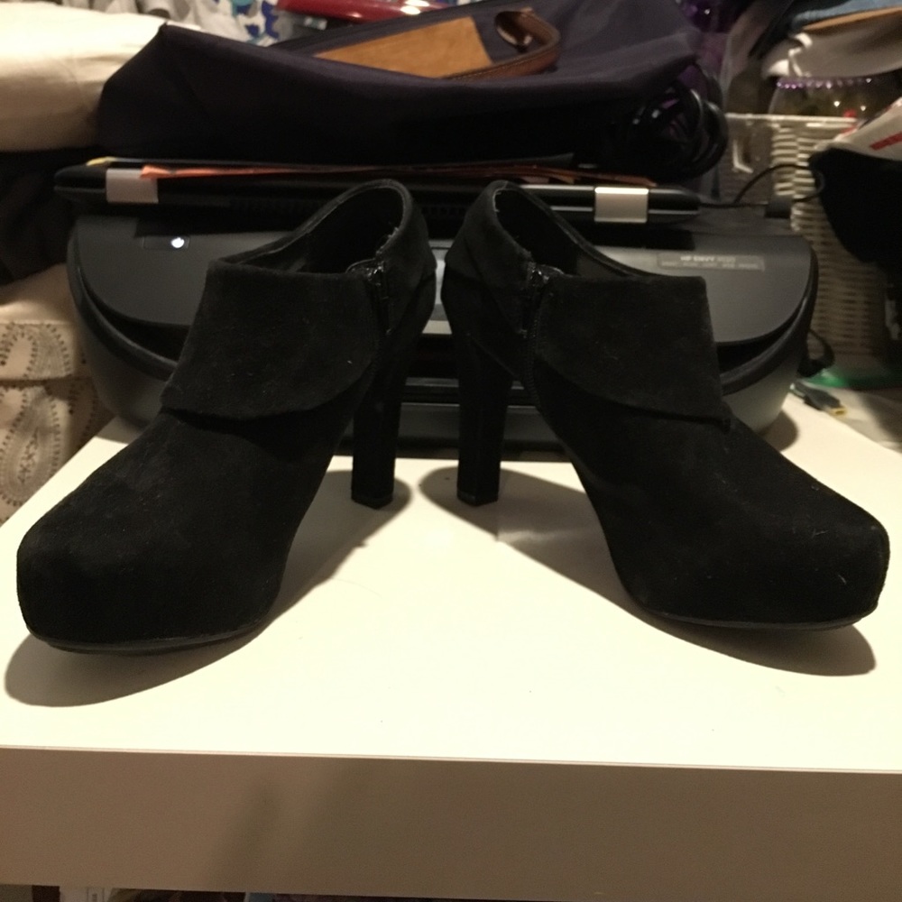 Black heeled booties