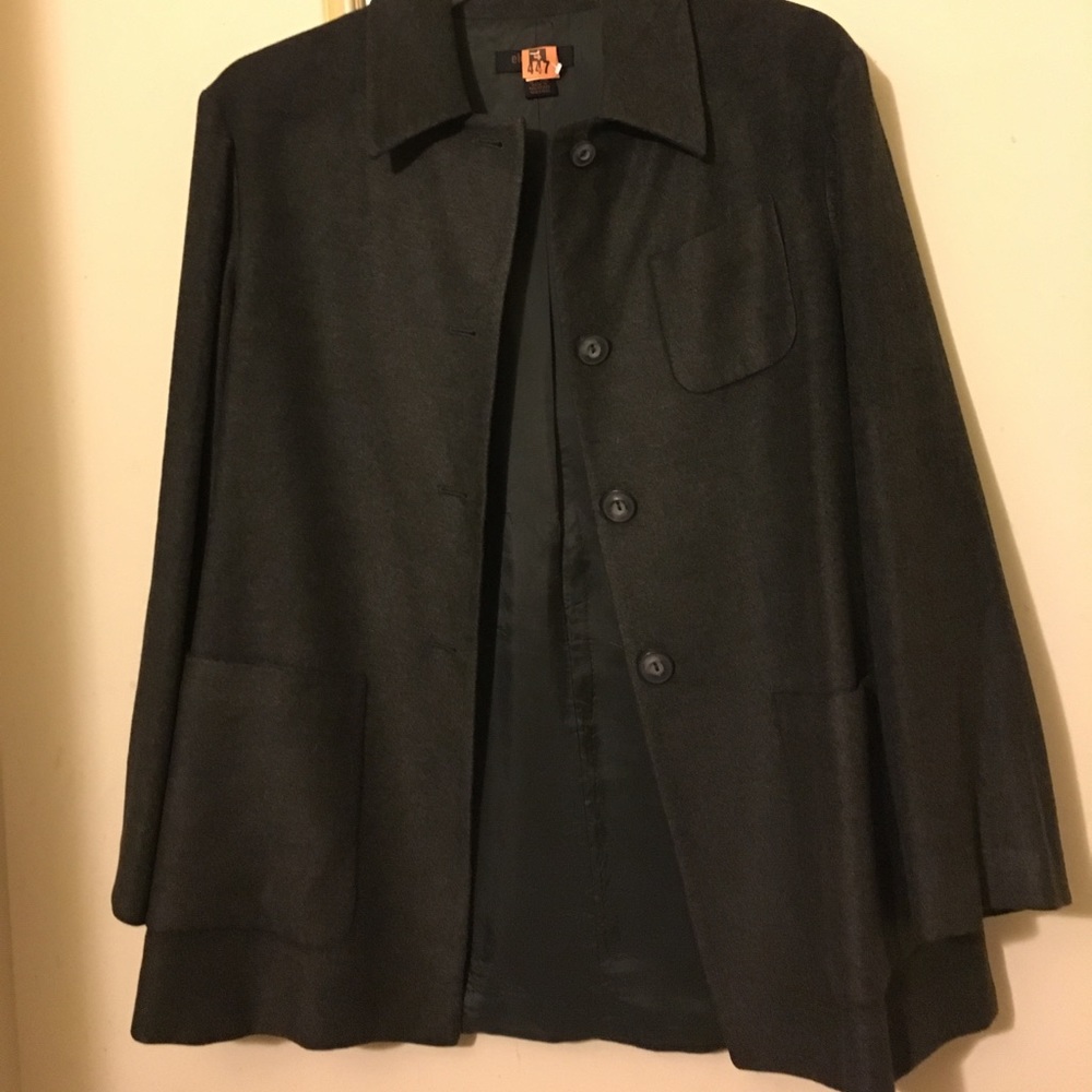 Four button jacket with 3 patch pockets on front