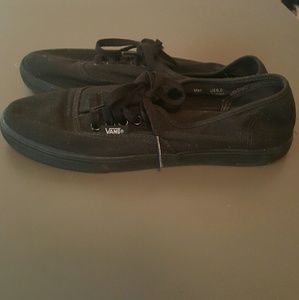 Authenic Low Pro Vans Black/Black