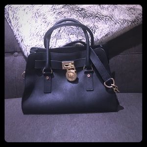 Michael Kors "Saffiano" Bag Black w/ Gold Lock 💛