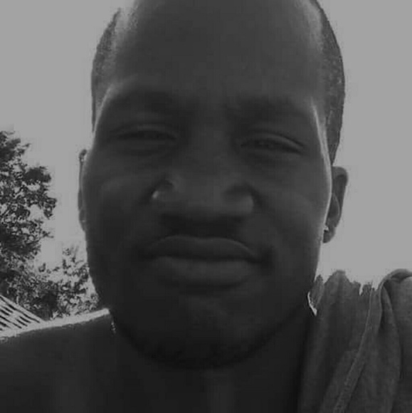 Meet your Posher, Dennis - Picture 2 of 2