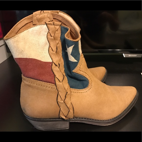 American Rag boots - Picture 2 of 4