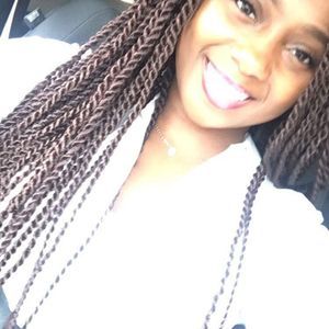 Meet your Posher, Tiffany