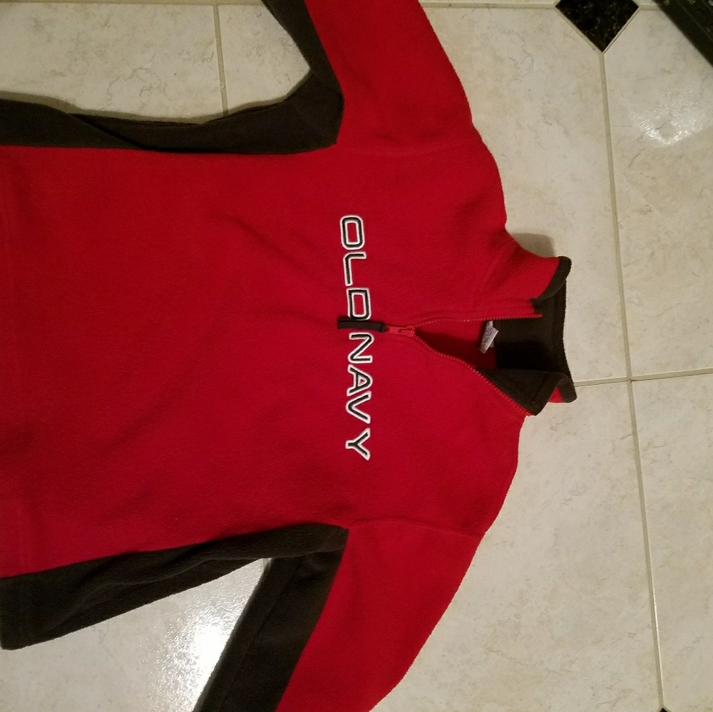 BRAND NEW OLD NAVY SWEATER