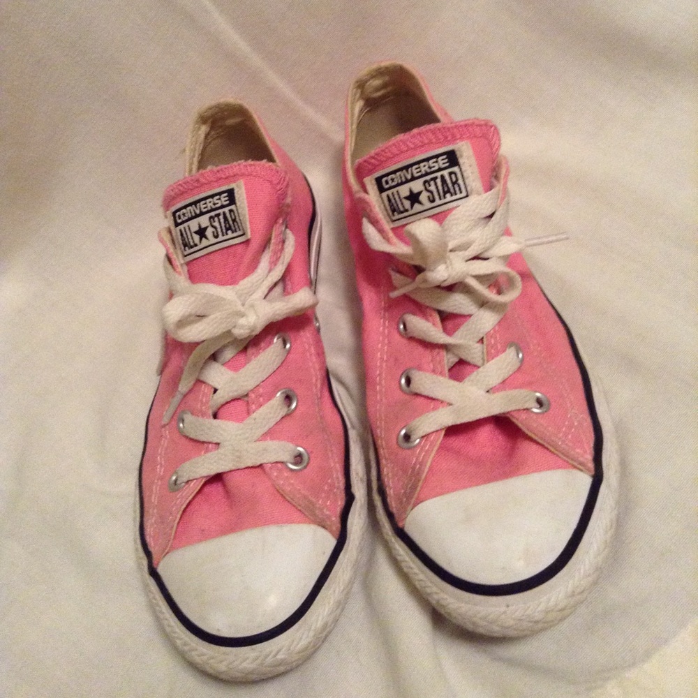 Pink converse