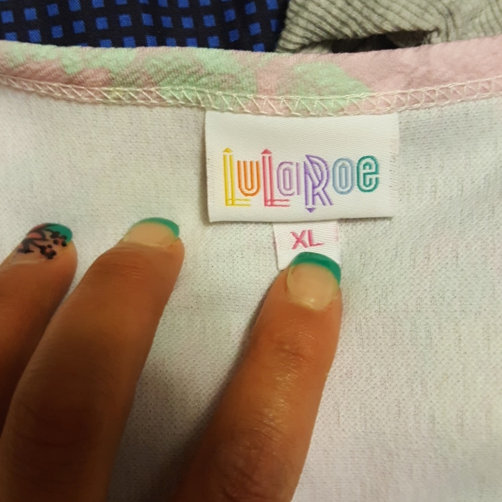 LuLaroe Nicole - Picture 3 of 6