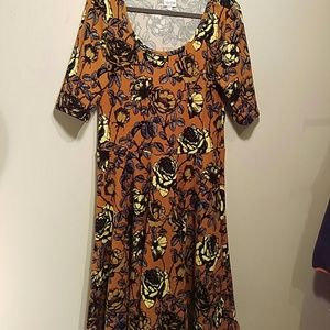 XL Lularoe Nicole Dress Gold Rose Print