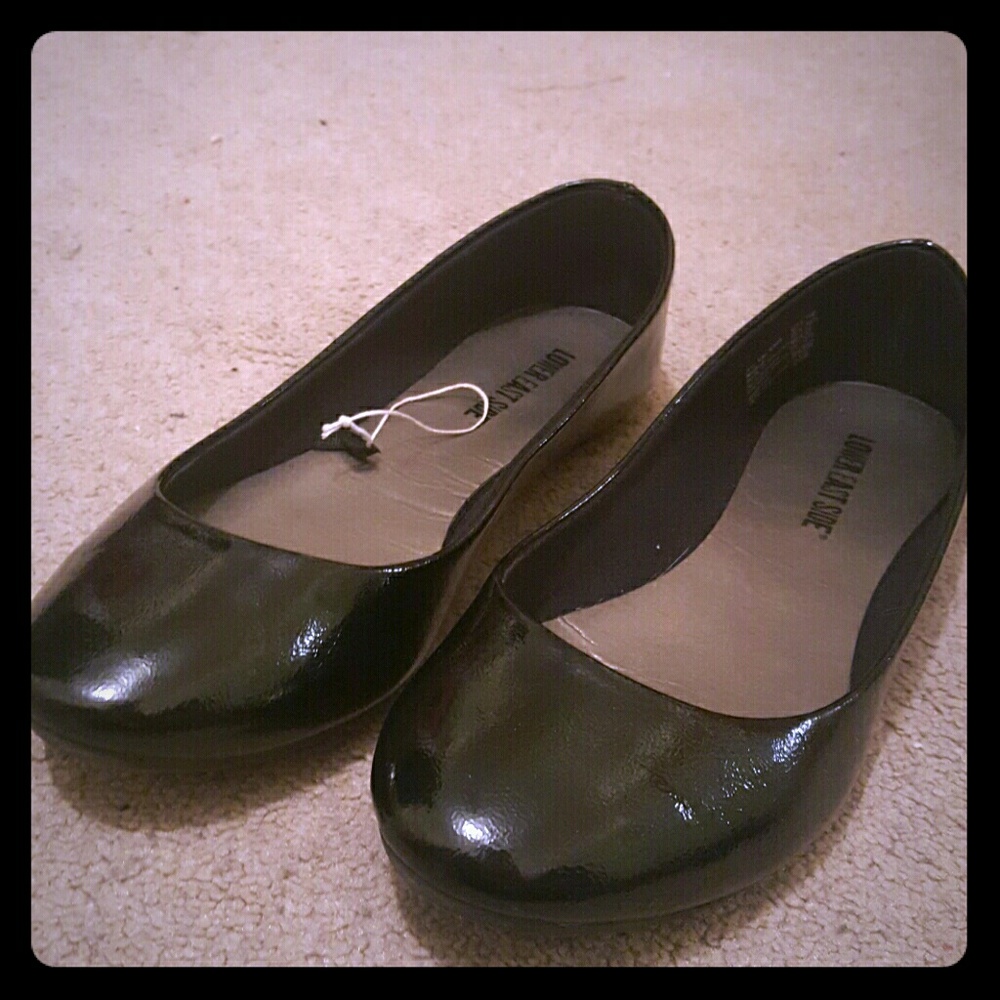 Shiny Black Ballet Flats
