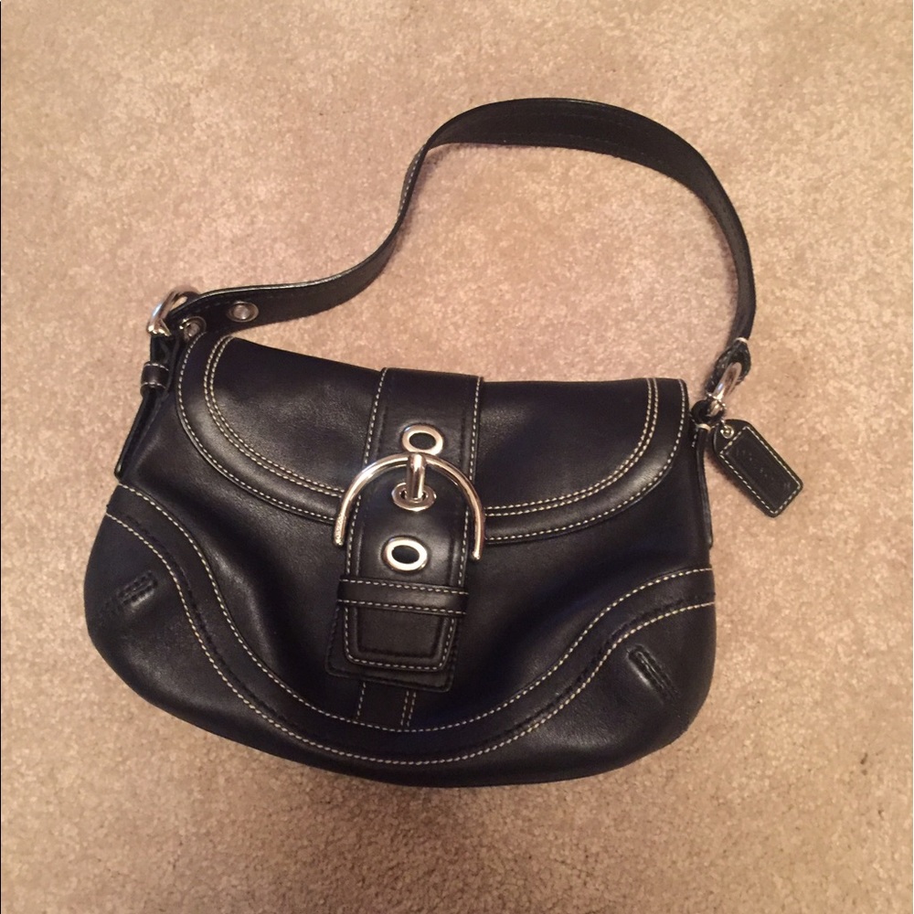 COACH Black leather shoulder bag purse authentic